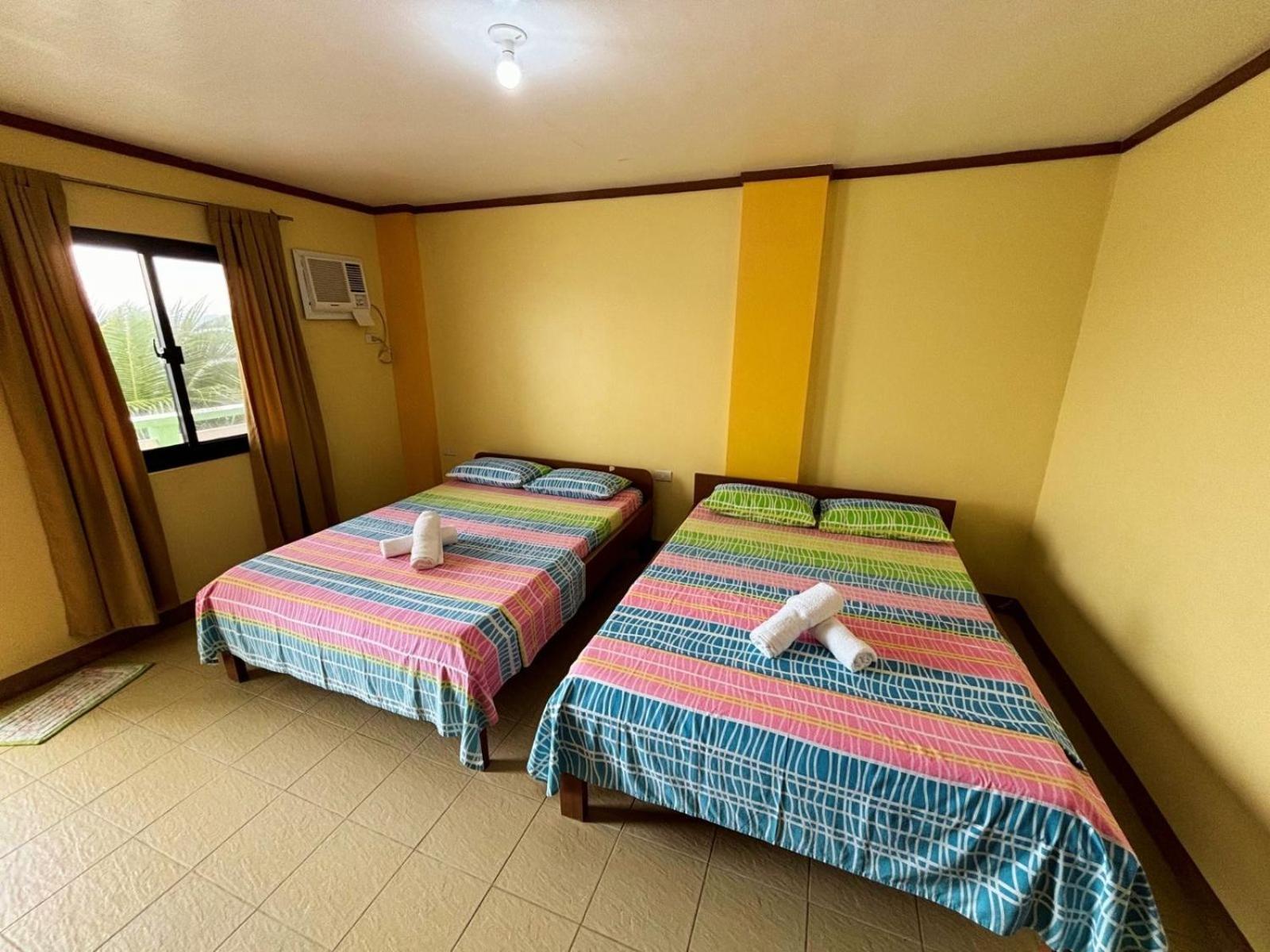 White Beach Hotel Puerto Galera Powered By Cocotel Екстериор снимка