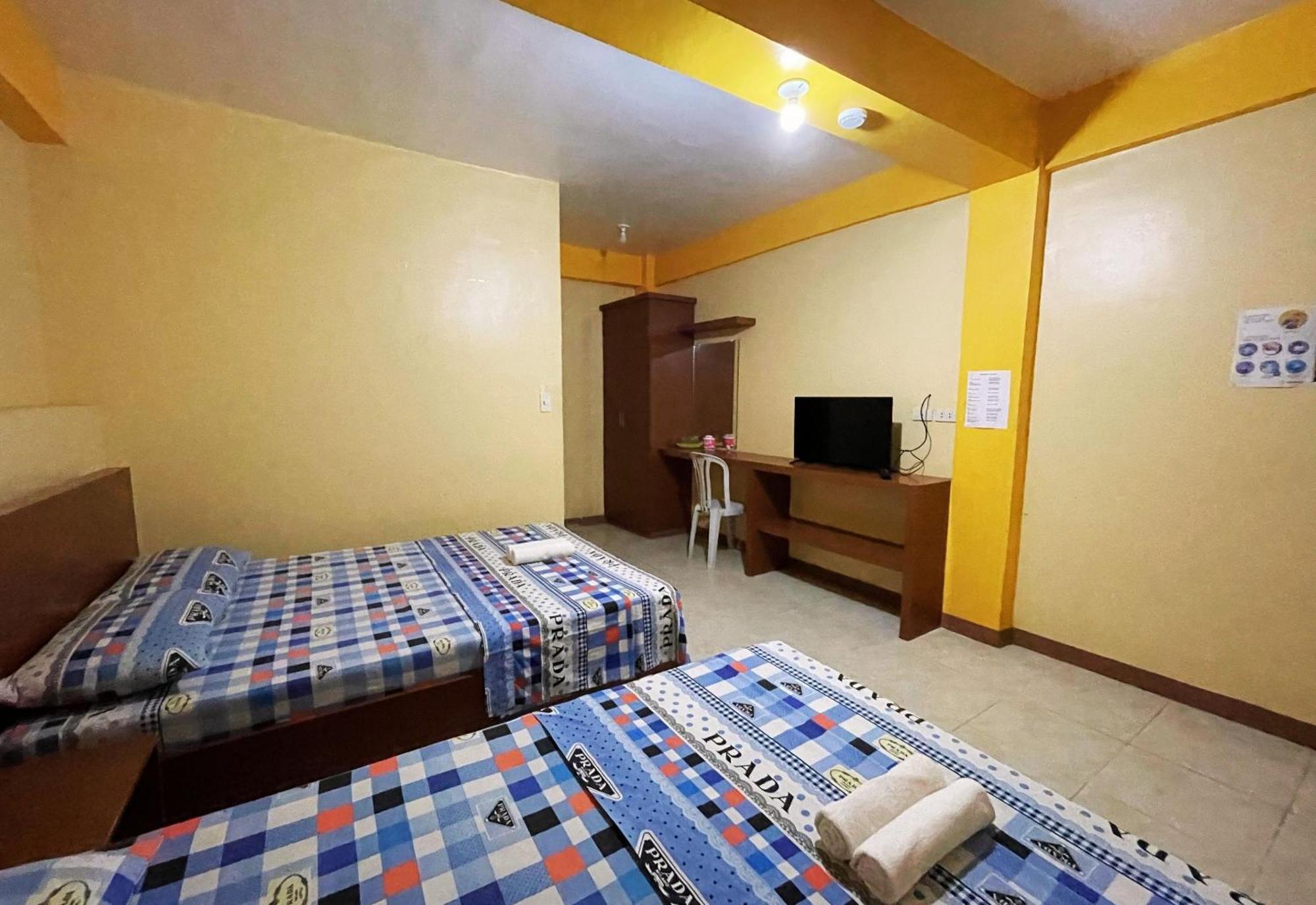 White Beach Hotel Puerto Galera Powered By Cocotel Екстериор снимка