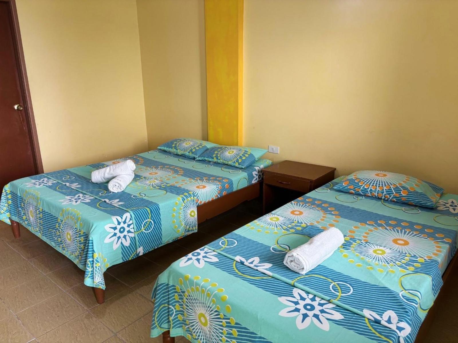 White Beach Hotel Puerto Galera Powered By Cocotel Екстериор снимка