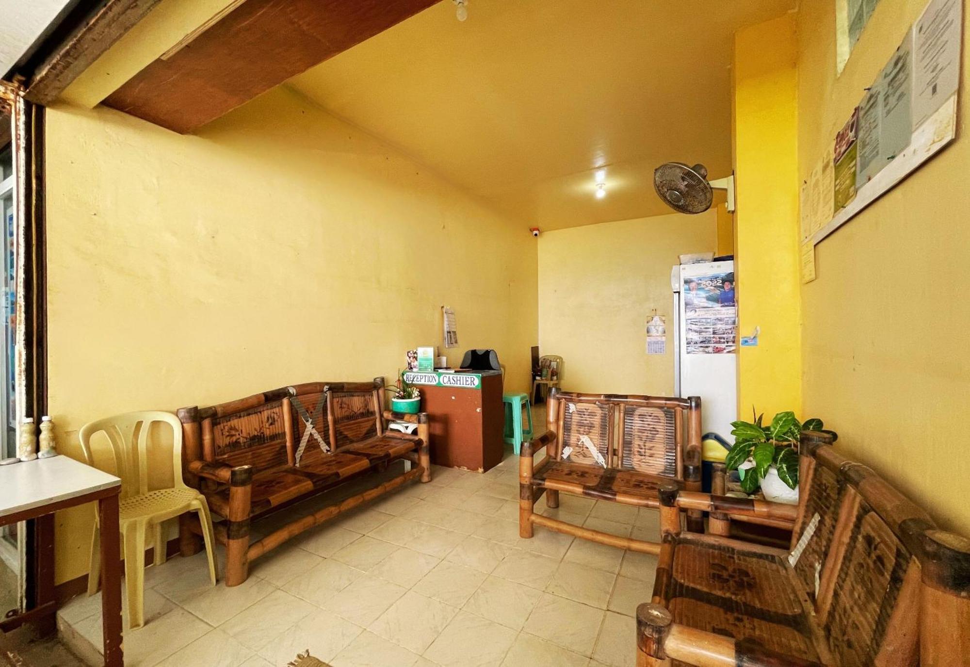White Beach Hotel Puerto Galera Powered By Cocotel Екстериор снимка