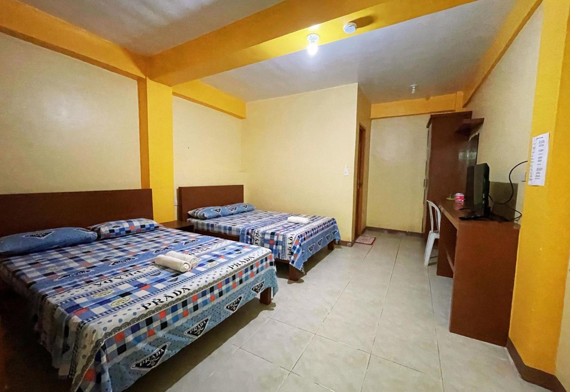 White Beach Hotel Puerto Galera Powered By Cocotel Екстериор снимка